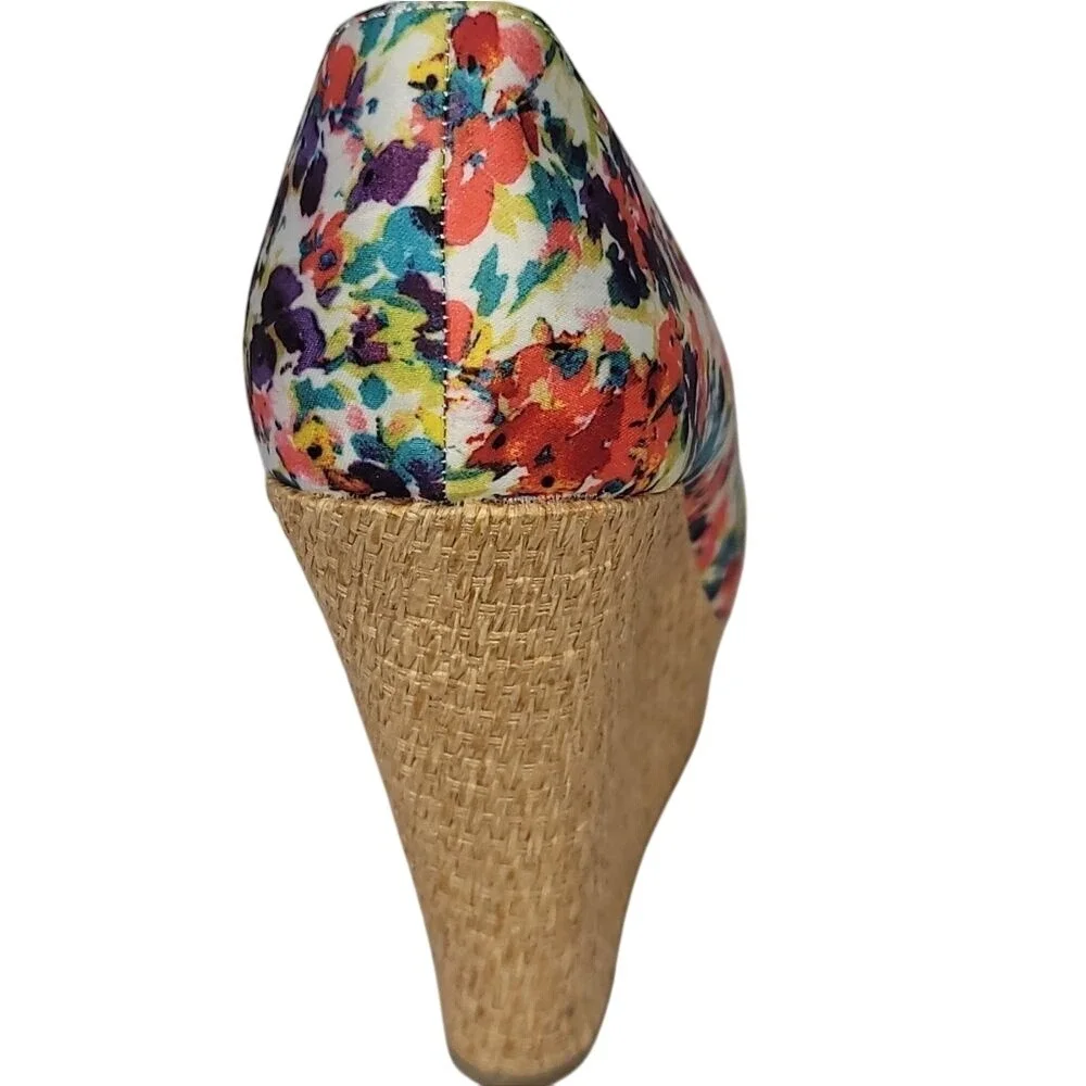 Brash Summer Wildflower Platform Closed Toe‎ Shoes